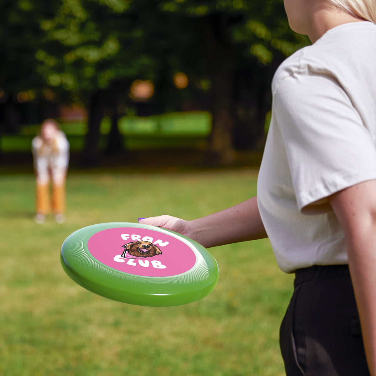 Fran Club Frisbee